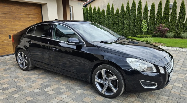 Volvo S60 cena 39999 przebieg: 205000, rok produkcji 2011 z Legnica małe 277